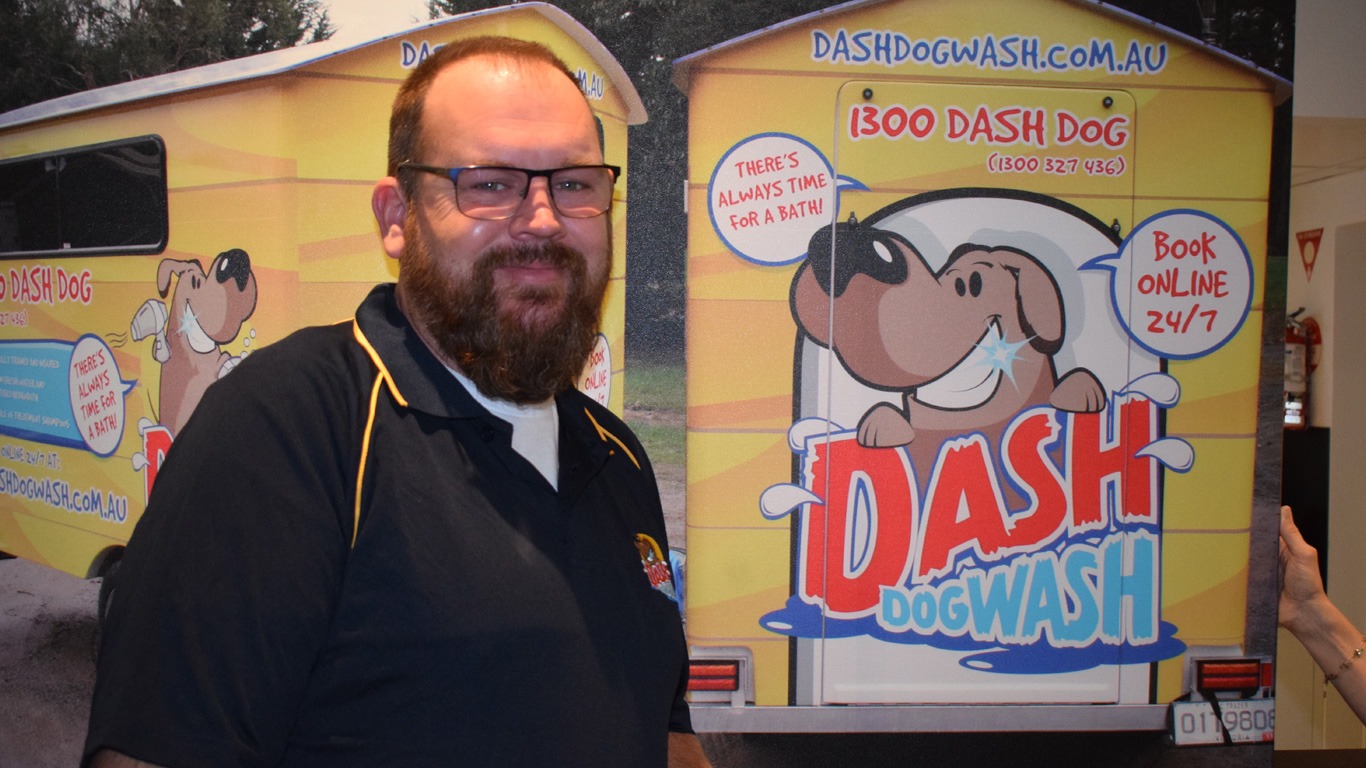 Dash DogWash team member